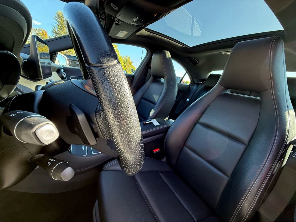 Used 2019 Mercedes-Benz CLA 250 4MATIC image 23