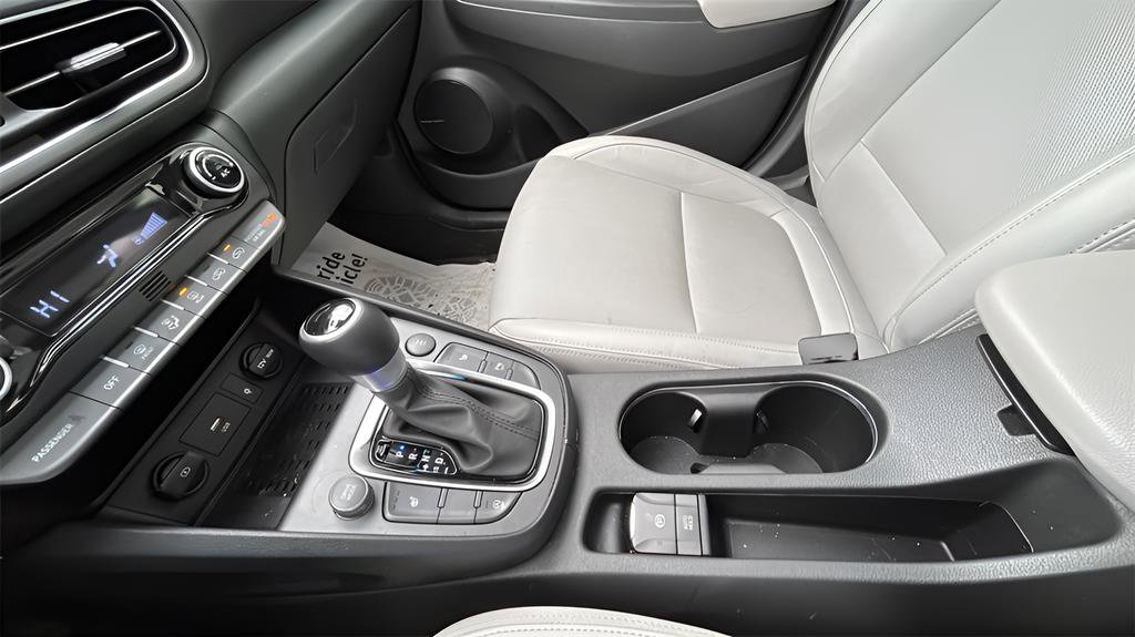 Certified 2022 Hyundai Kona Limited image 24