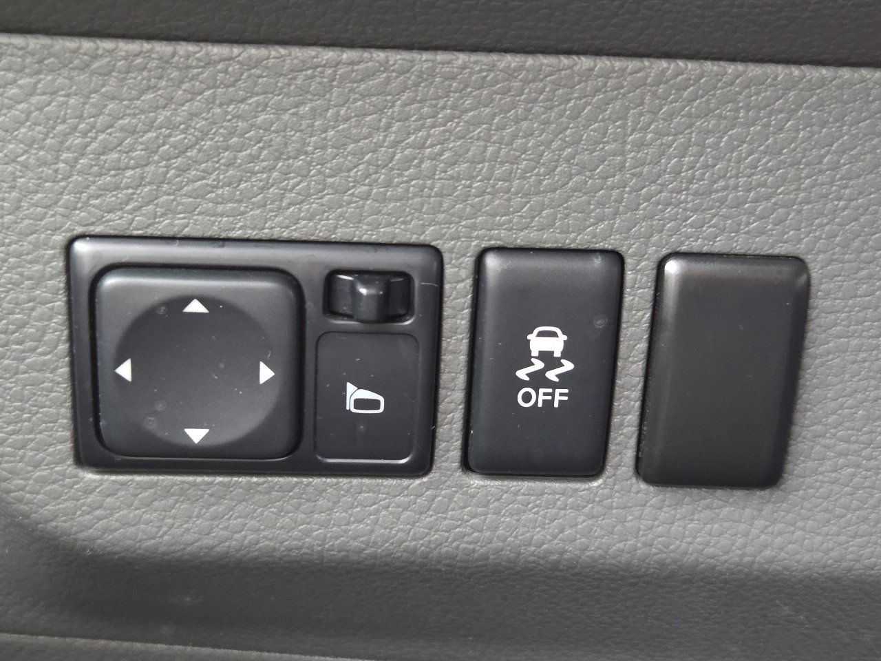 Used 2020 Nissan NV 3500 SV image 23