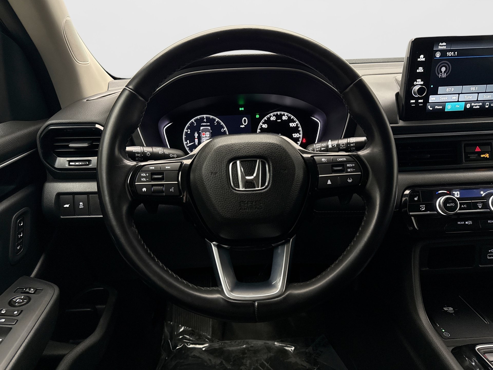 Used 2023 Honda Pilot EX-L image 12