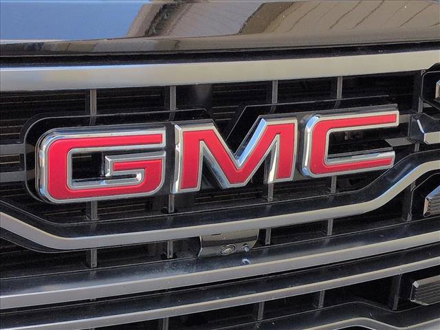 Used 2025 GMC Sierra 1500 AT4 w/ Technology Package AWD/4WD image 25