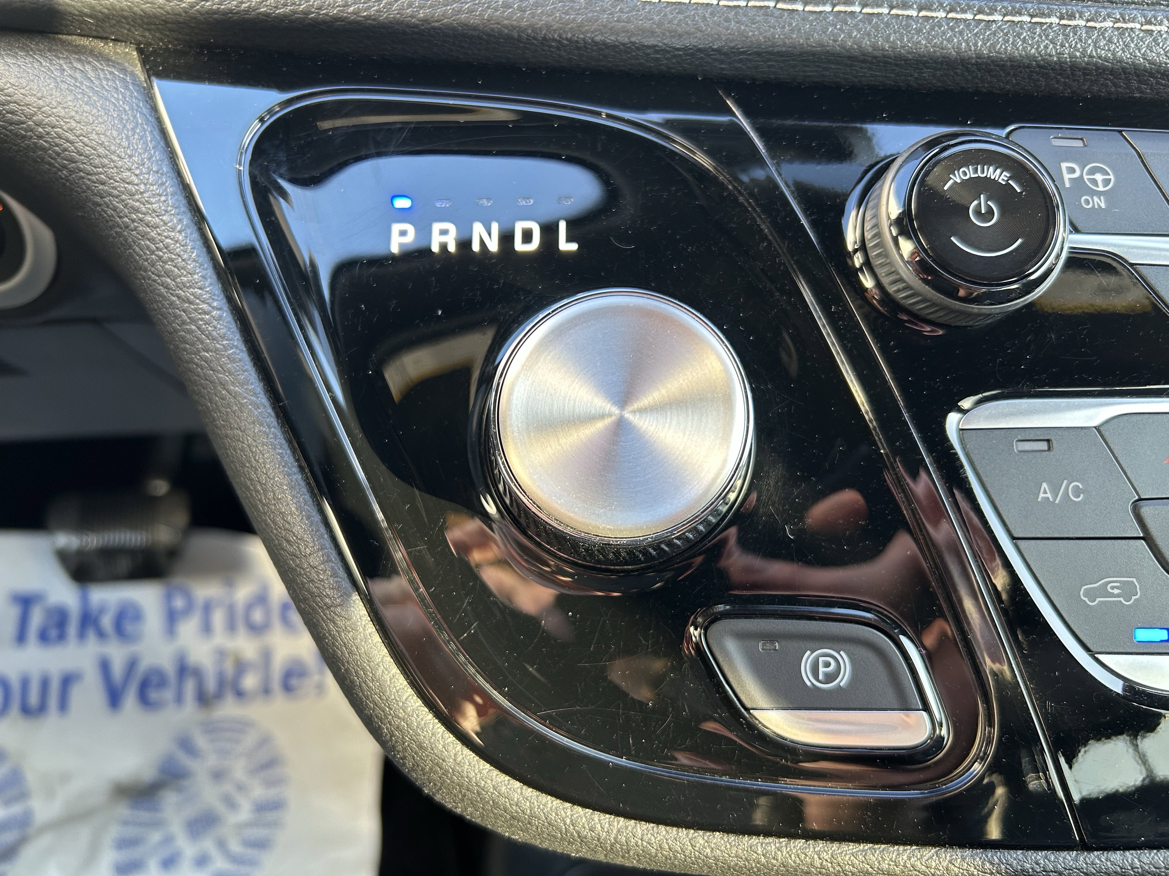 Used 2024 Chrysler Pacifica Limited image 31