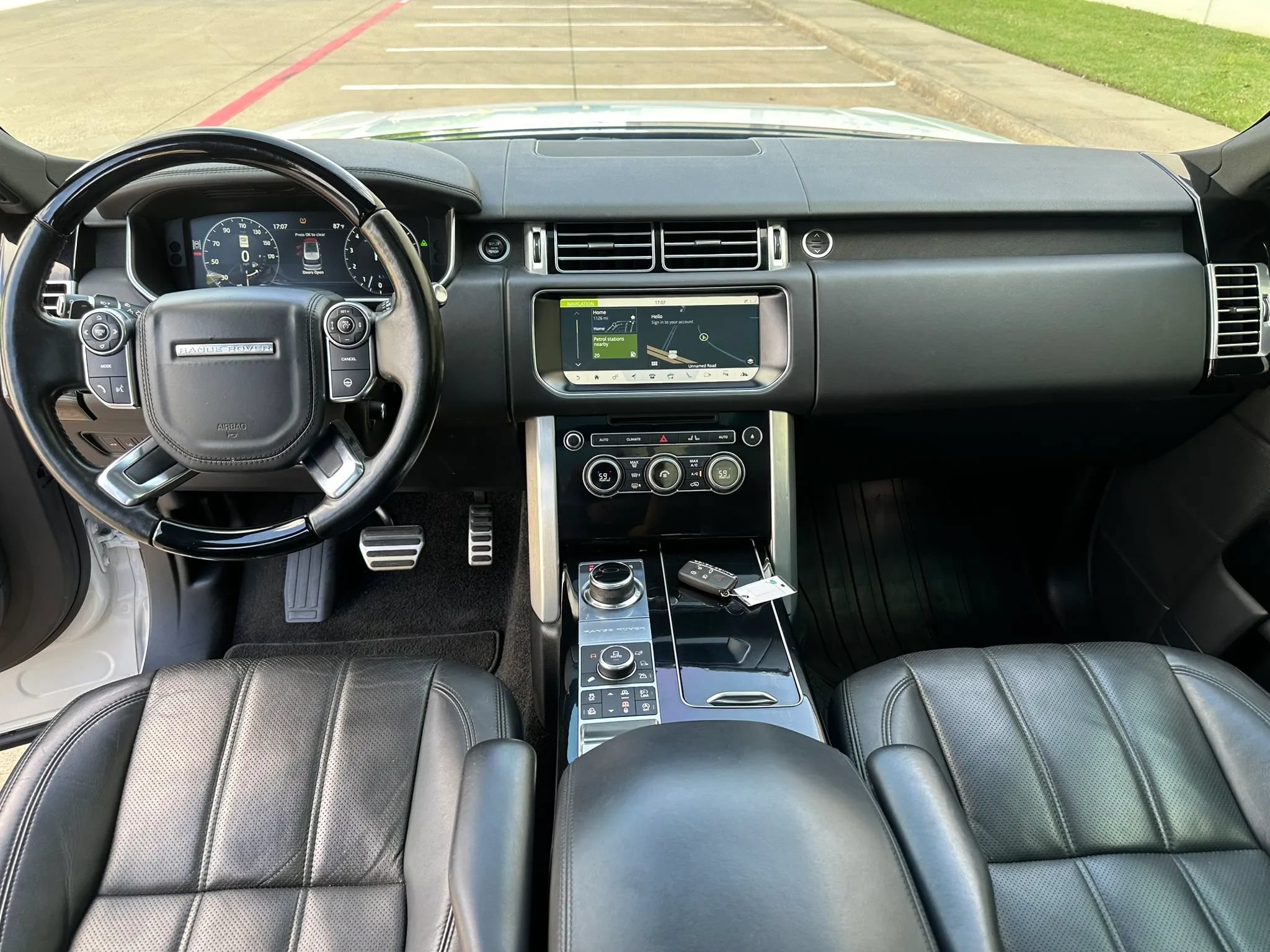 Used 2017 Land Rover Range Rover Long Wheelbase Supercharged AWD/4WD image 21