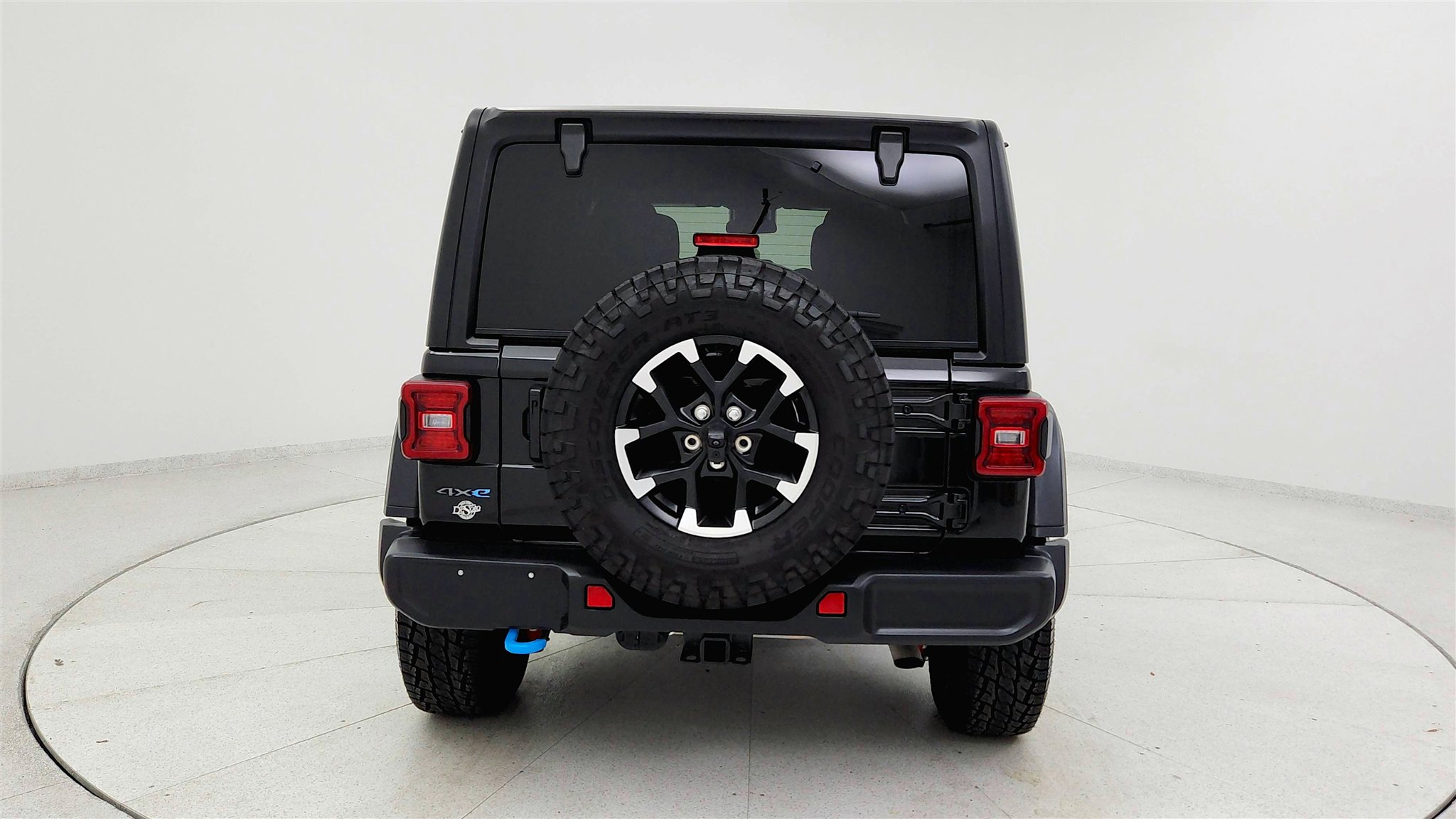 Used 2024 Jeep Wrangler Unlimited Rubicon 4xe image 3