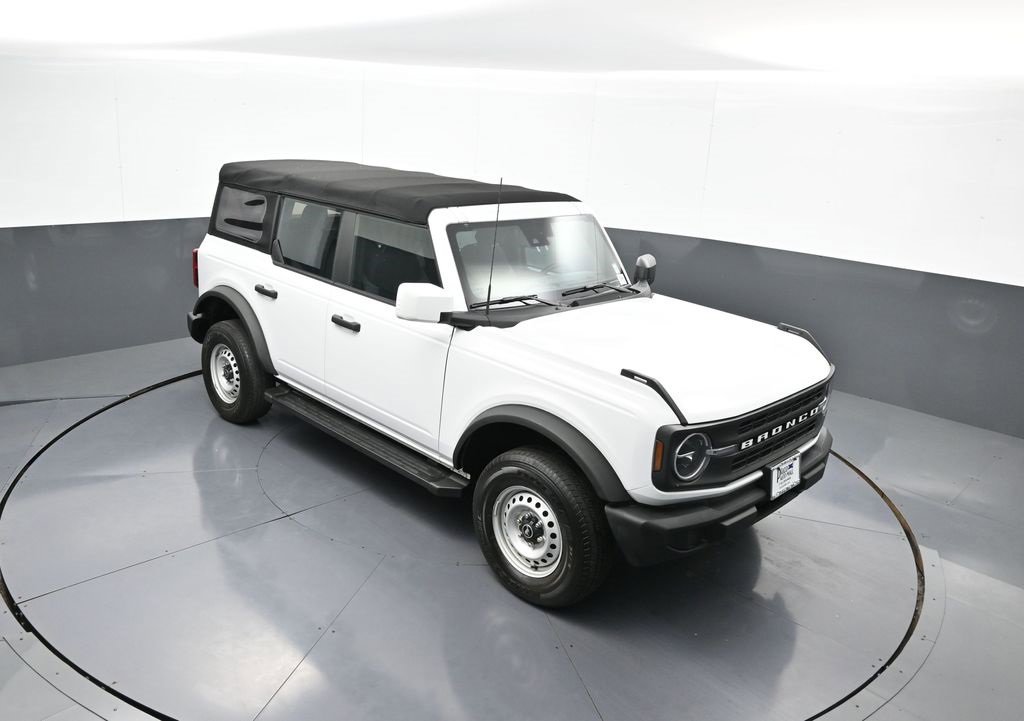 Used 2021 Ford Bronco Base image 38