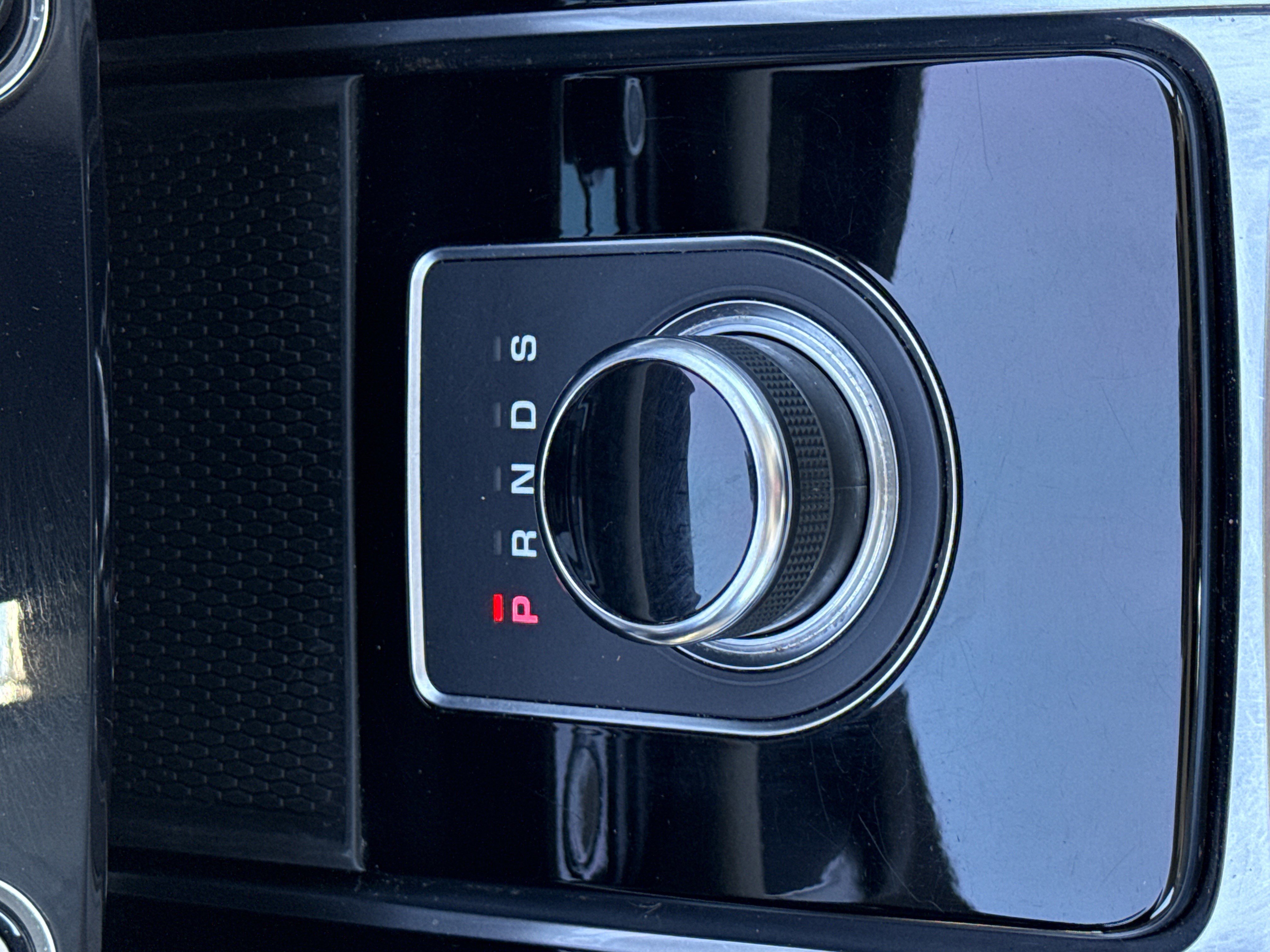 Used 2020 Jaguar XF Prestige image 26