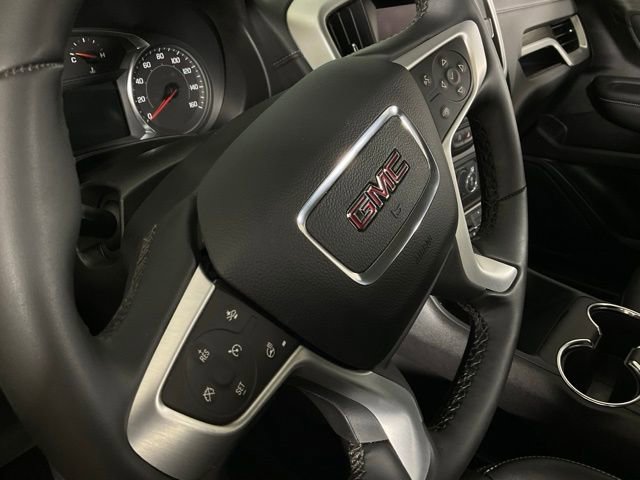 Used 2024 GMC Terrain SLT image 20