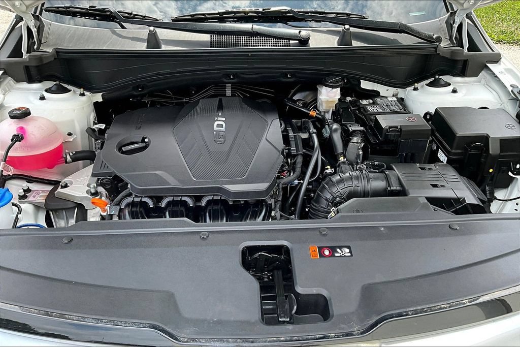 Certified 2025 Kia Sportage SX AWD/4WD image 28