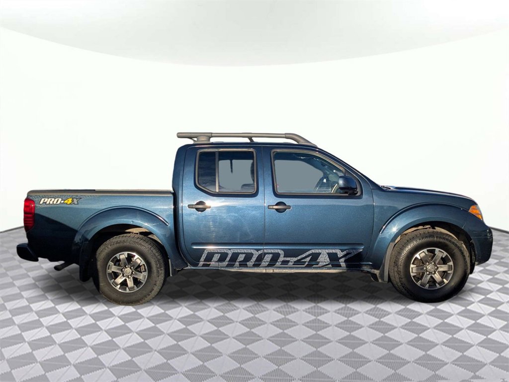 Used 2020 Nissan Frontier PRO-4X w/ Pro-4x Utility Package image 2