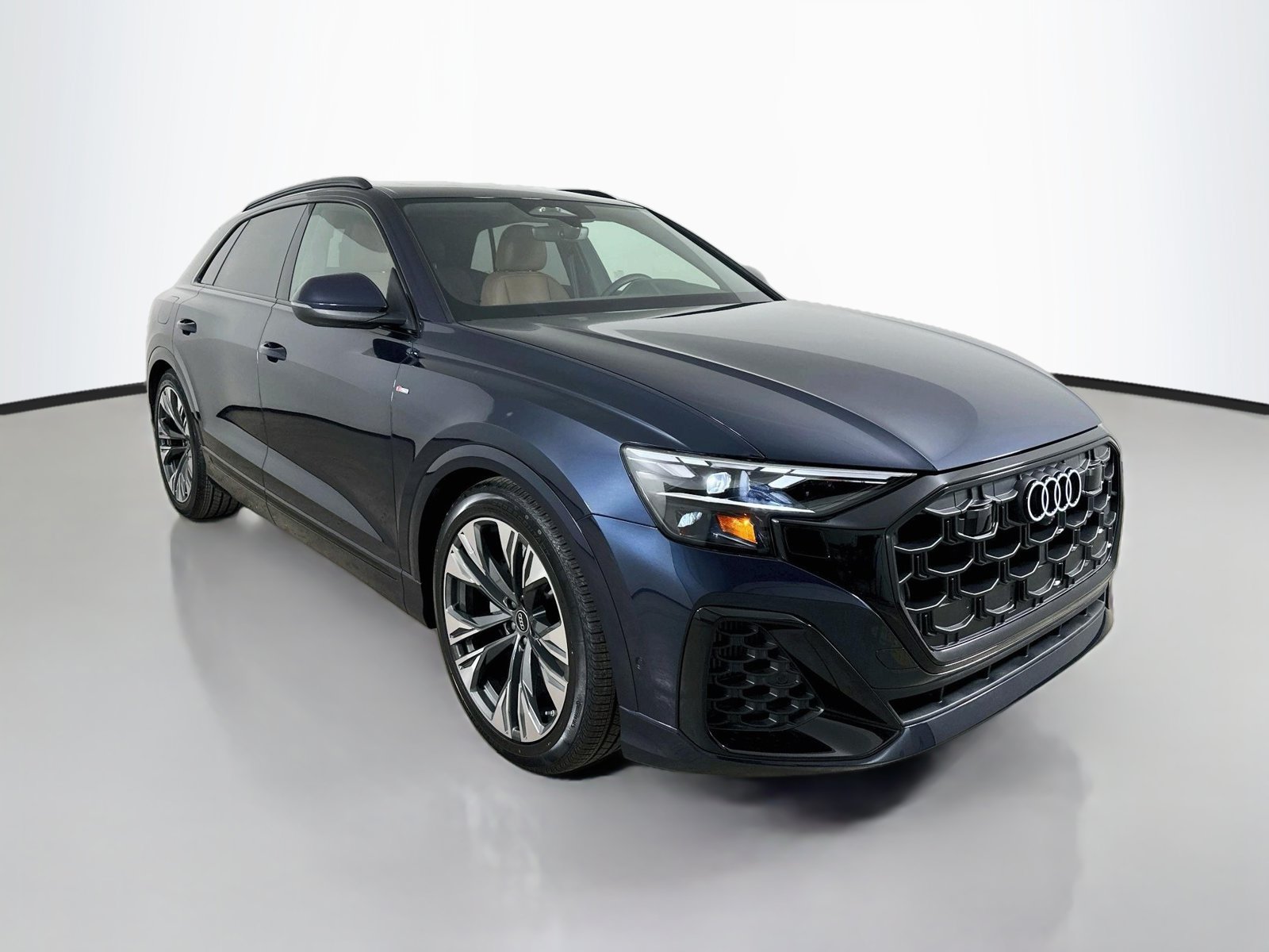 New 2027 Audi Q8 Premium Plus AWD/4WD image 3