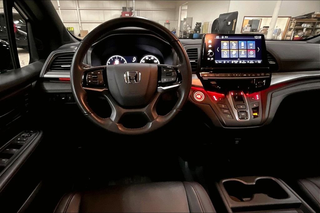 Used 2025 Honda Odyssey Sport-L image 5