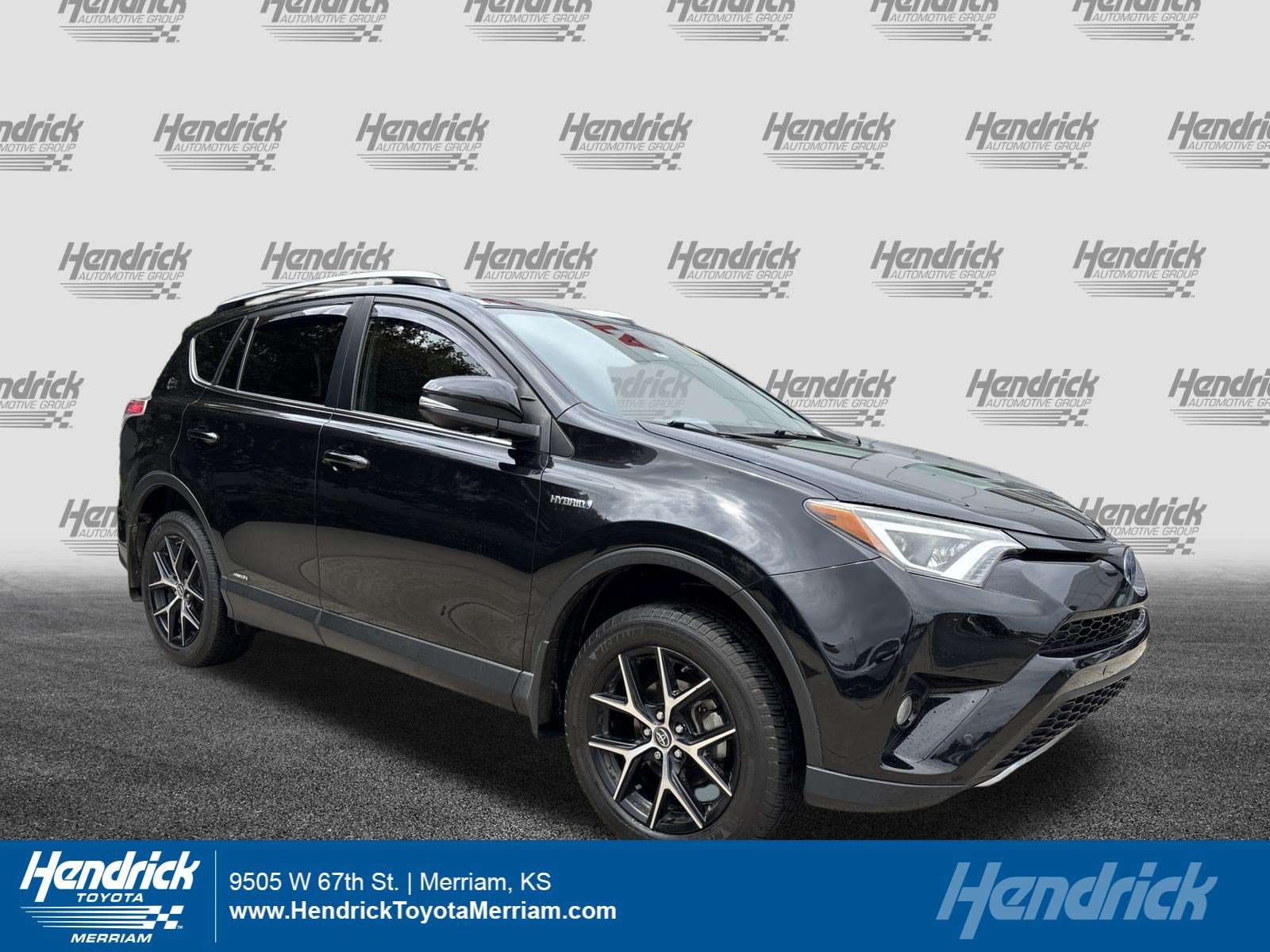 Used 2017 Toyota RAV4 SE