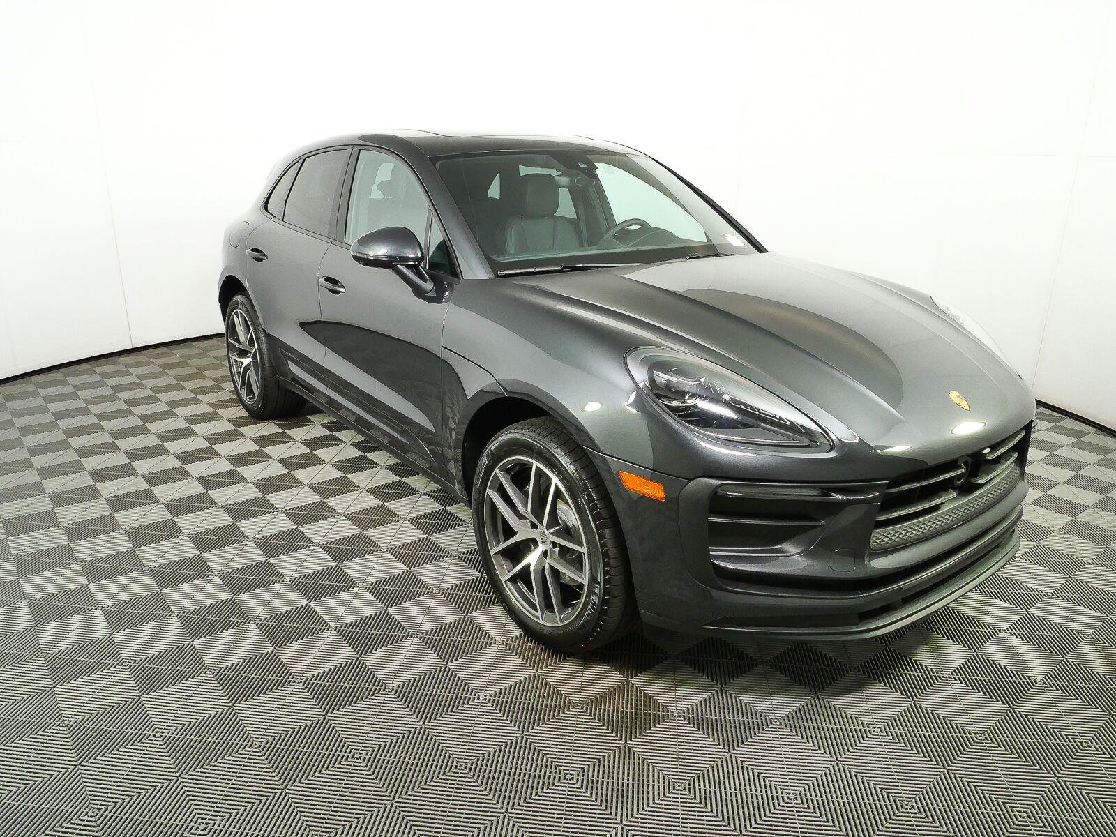 New 2026 Porsche Macan Turbo AWD/4WD image 26