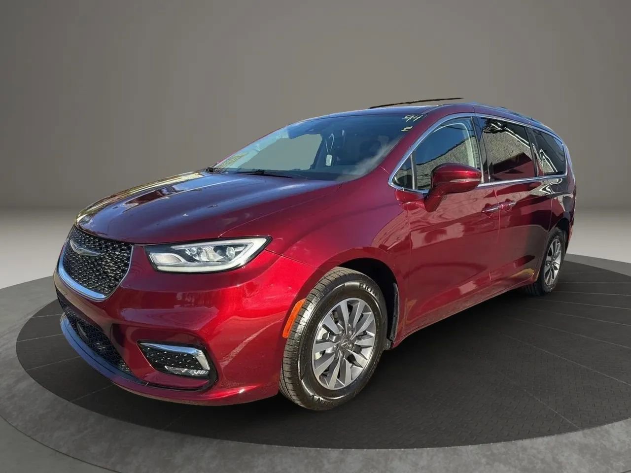 Used 2021 Chrysler Pacifica Touring-L