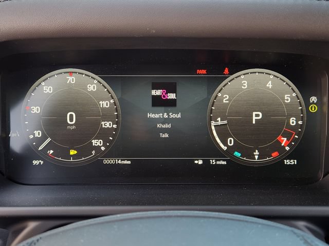 Used 2025 Land Rover Defender 130 V8 AWD/4WD image 11