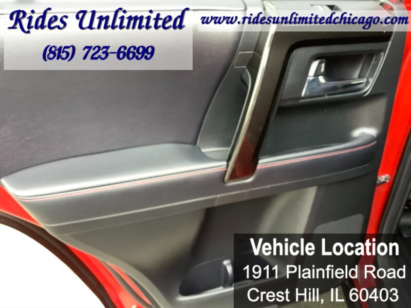 Used 2018 Toyota 4Runner TRD Off-Road Premium AWD/4WD image 37