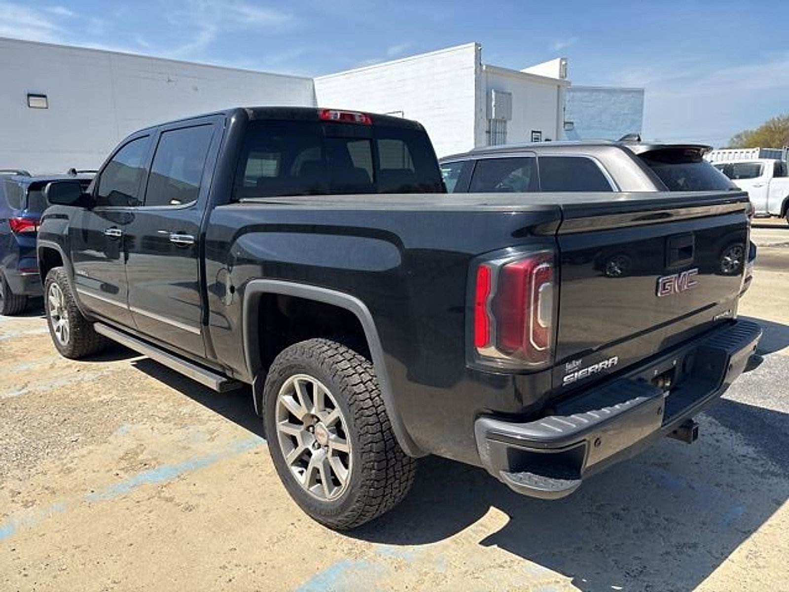 Used 2016 GMC Sierra 1500 Denali image 9