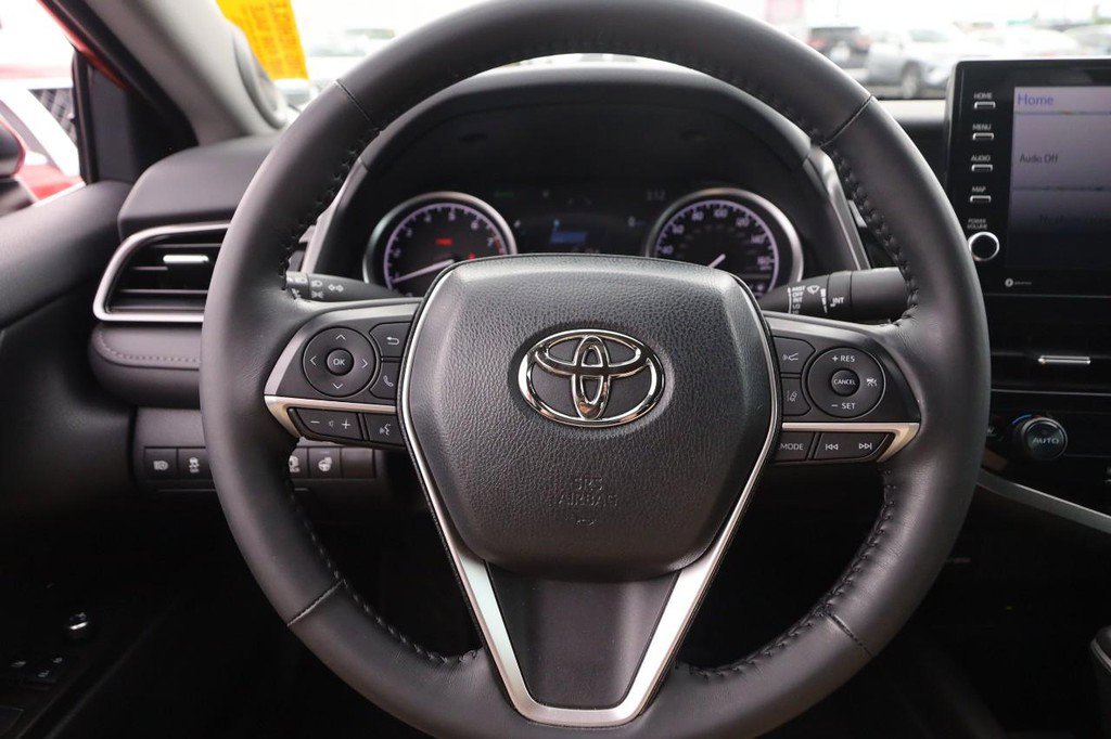 Used 2024 Toyota Camry XLE w/ Navigation Package AWD/4WD image 10