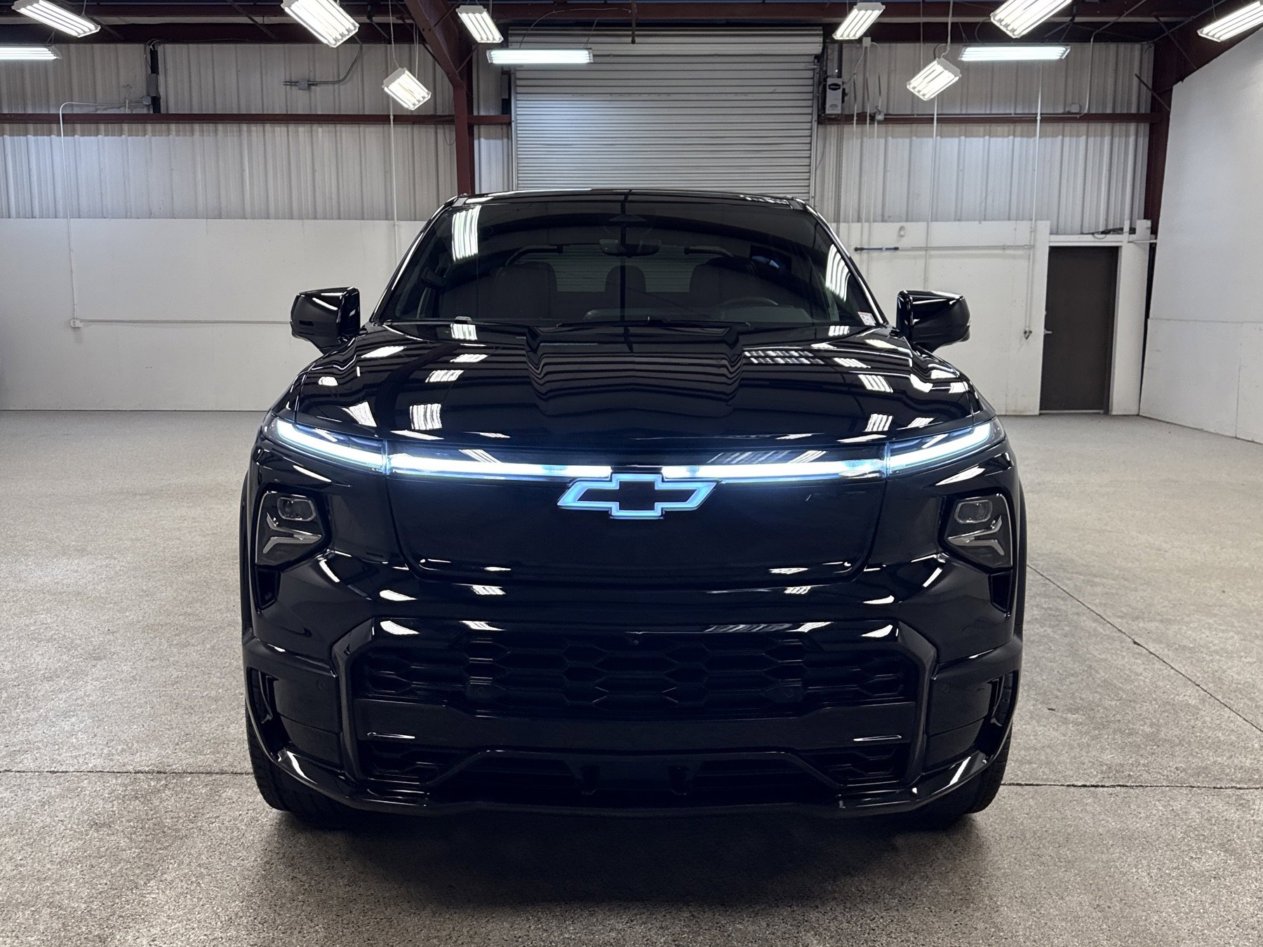 Used 2024 Chevrolet Silverado EV RST image 24