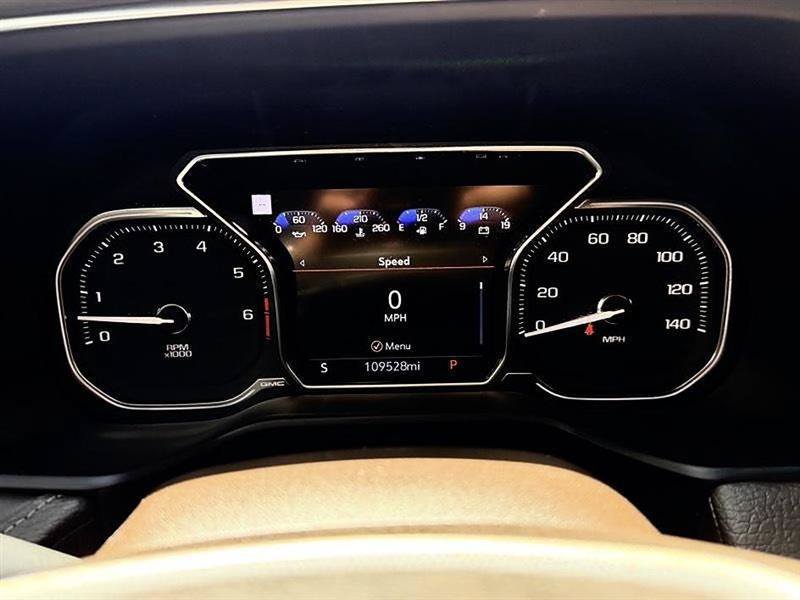 Used 2021 GMC Yukon Denali RWD image 46