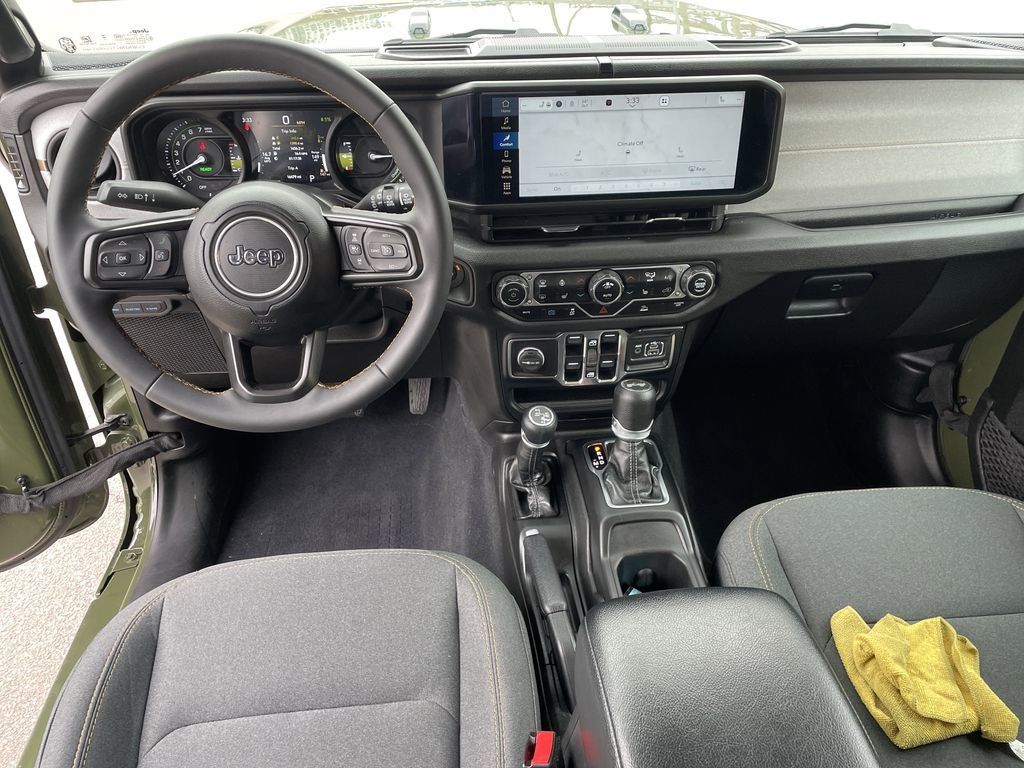 Used 2024 Jeep Wrangler Unlimited w/ Convenience Group image 15