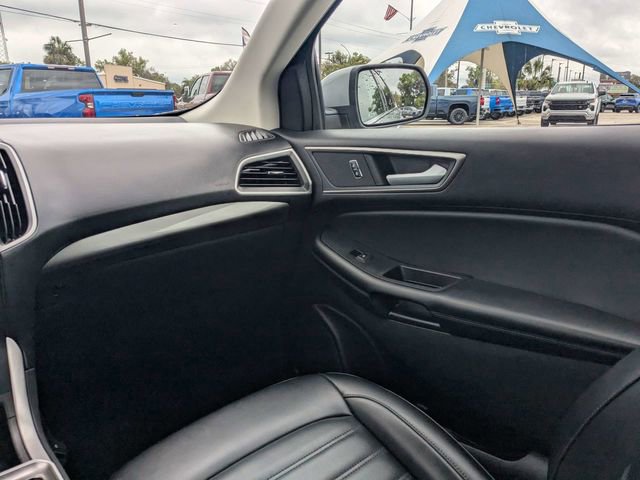 Used 2023 Ford Edge SEL image 16