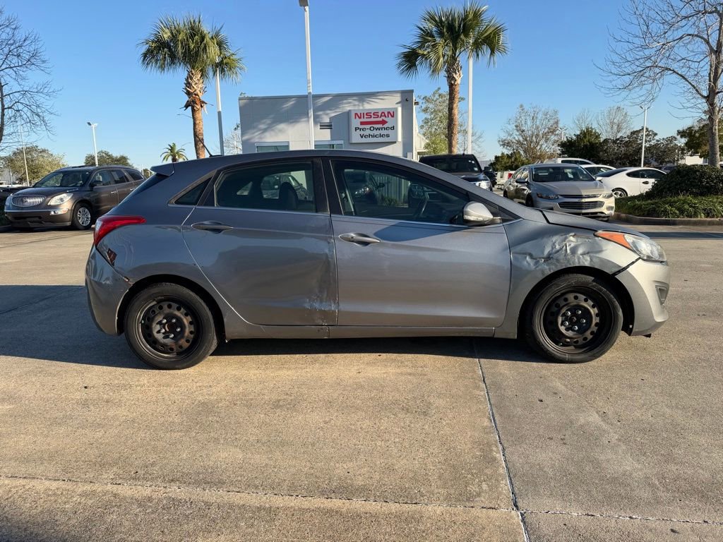 Used 2017 Hyundai Elantra GT image 5