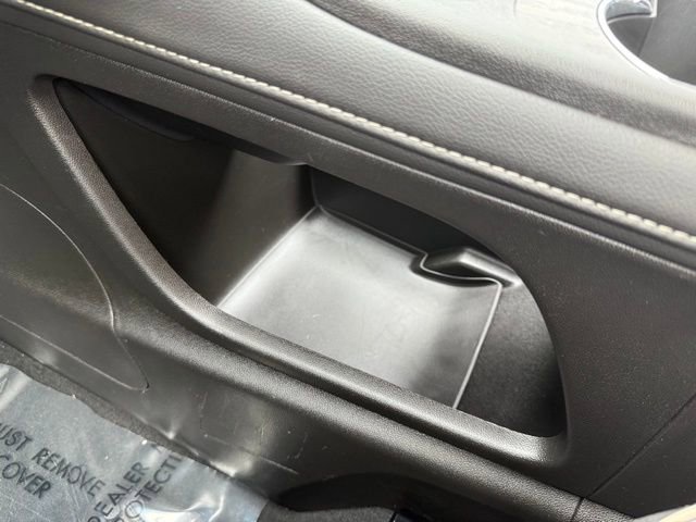 Used 2023 GMC Acadia Denali image 25