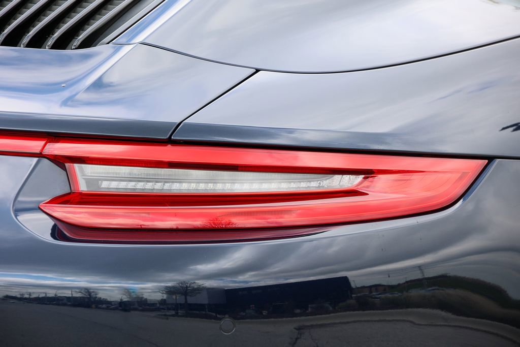 Certified 2017 Porsche 911 Targa 4S AWD/4WD image 17