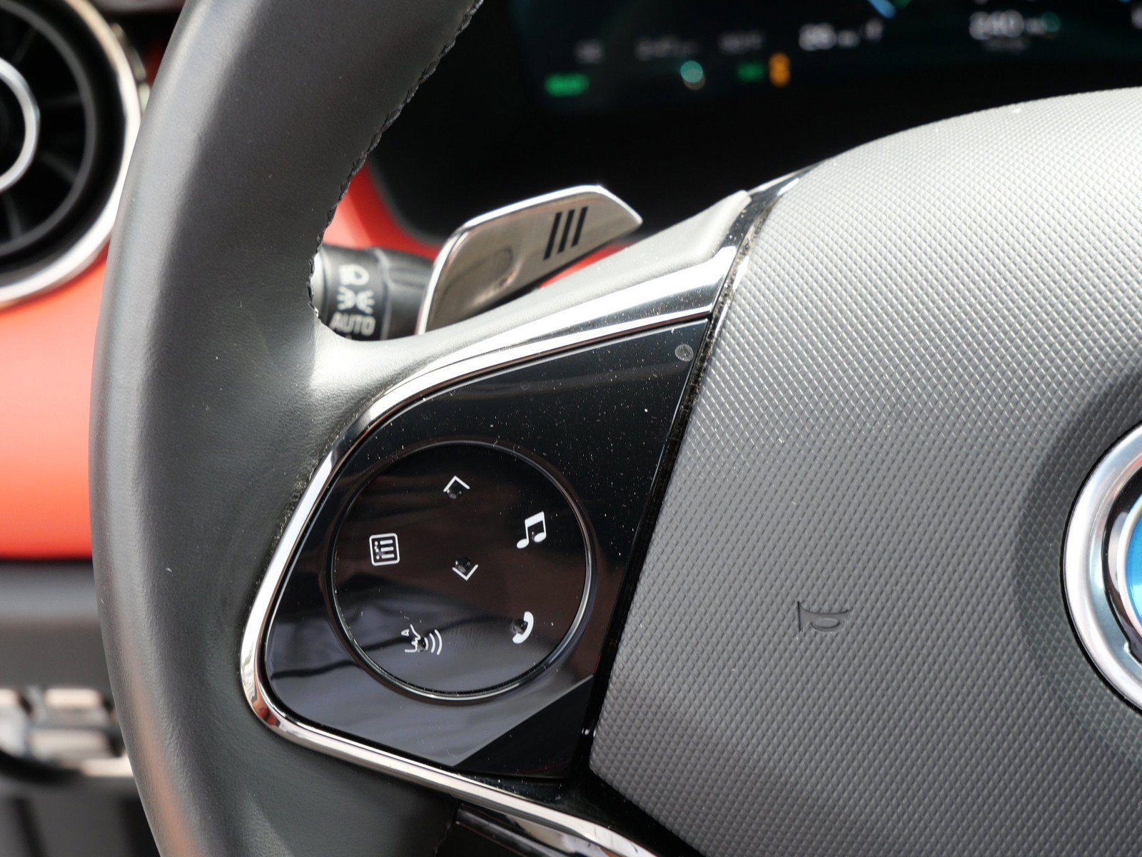 Used 2025 Karma Revero Luxury RWD image 29