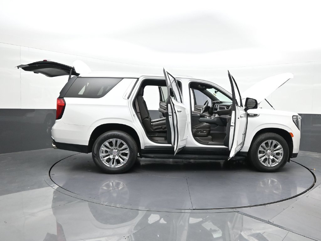 Used 2021 GMC Yukon Denali w/ Advanced Technology Package AWD/4WD image 32