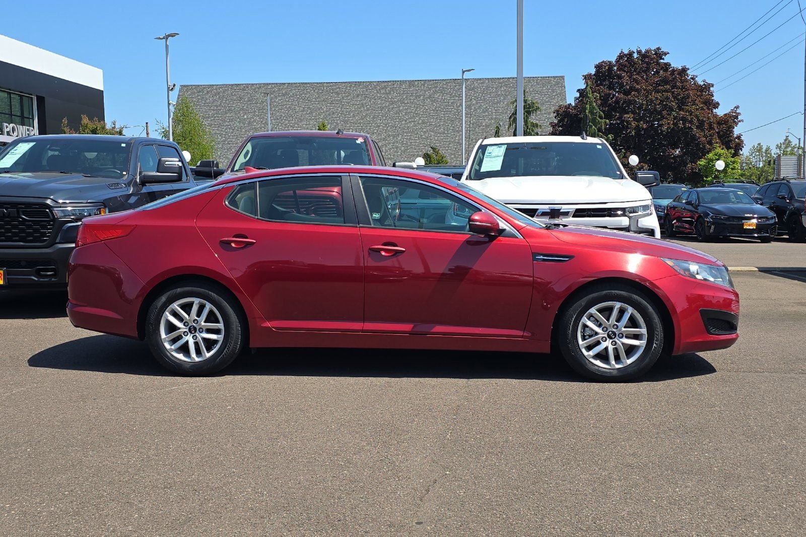 Used 2011 Kia Optima LX w/ Convenience Pkg FWD image 3