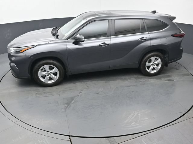 Certified 2024 Toyota Highlander LE AWD/4WD image 41