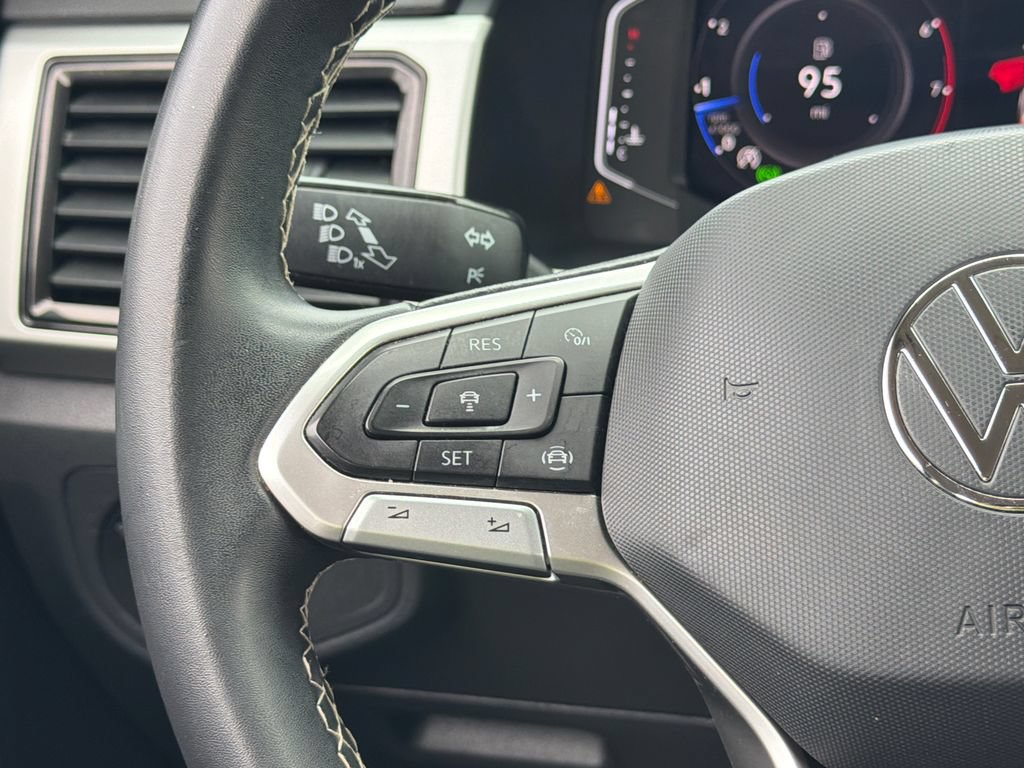 Certified 2023 Volkswagen Atlas SE FWD image 28