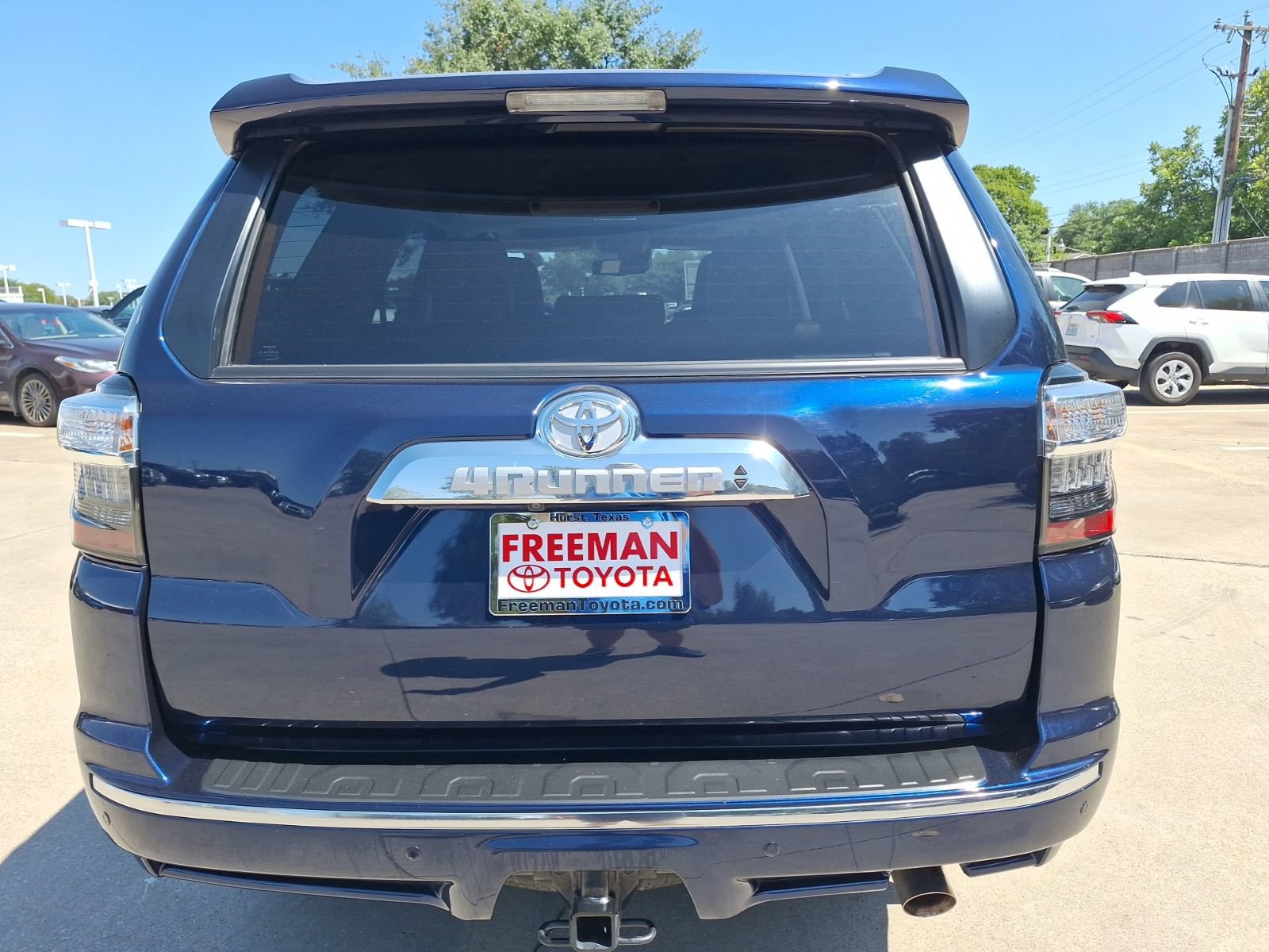 Used 2024 Toyota 4Runner Limited AWD/4WD image 5