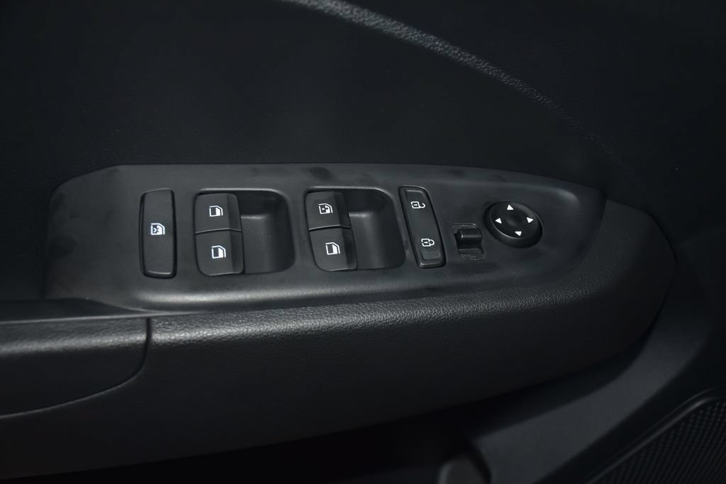 New 2026 Hyundai Venue SEL FWD image 25