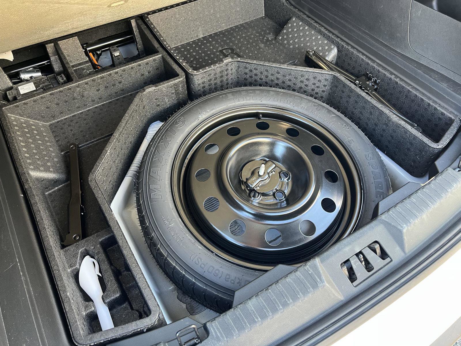 Used 2023 Ford Edge SEL image 38