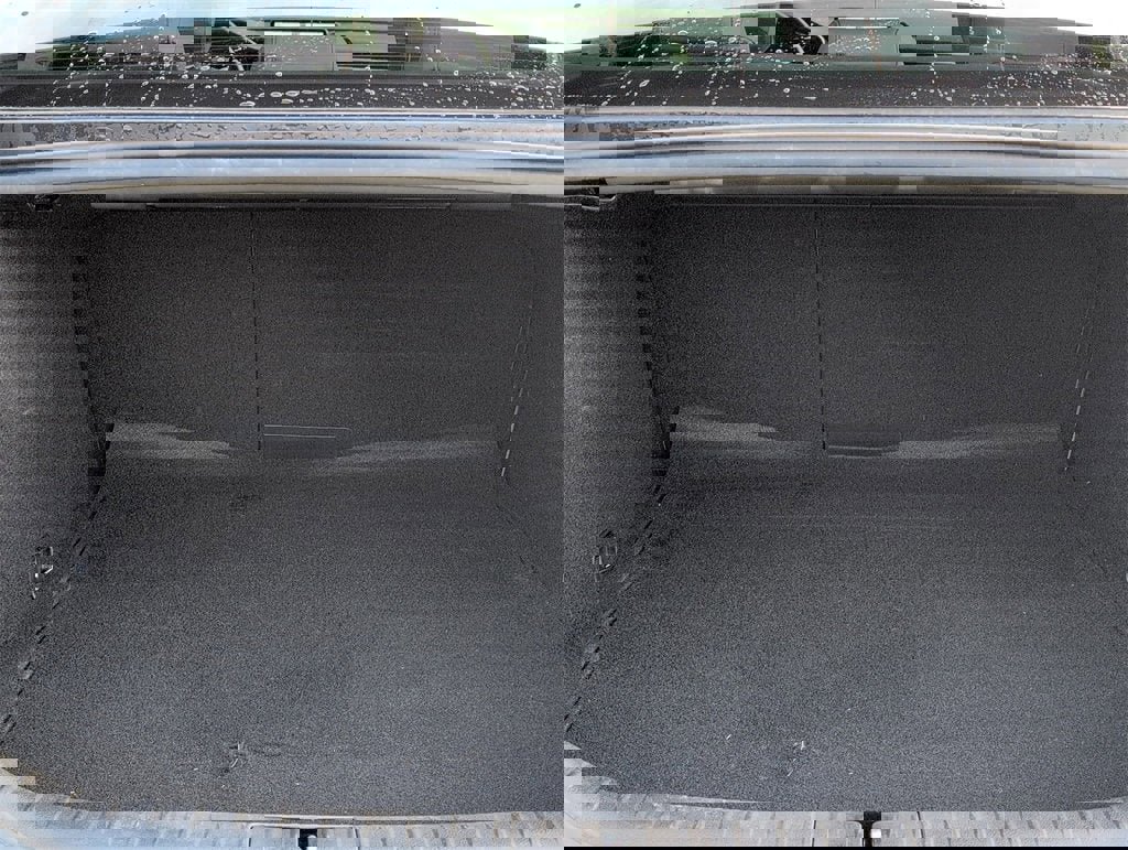 Used 2022 Genesis G70 3.3T image 5