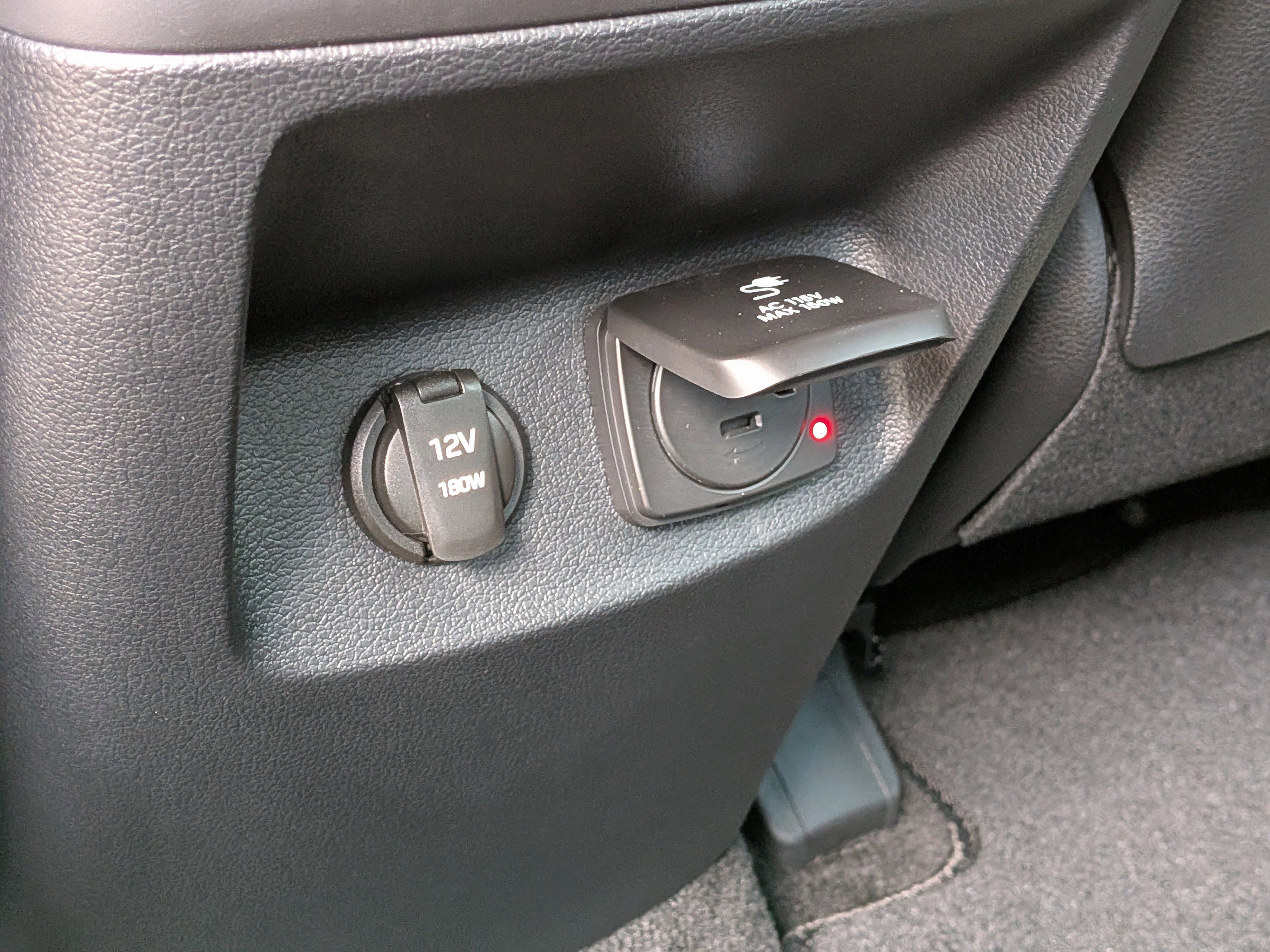Used 2025 Hyundai Palisade Calligraphy FWD image 17