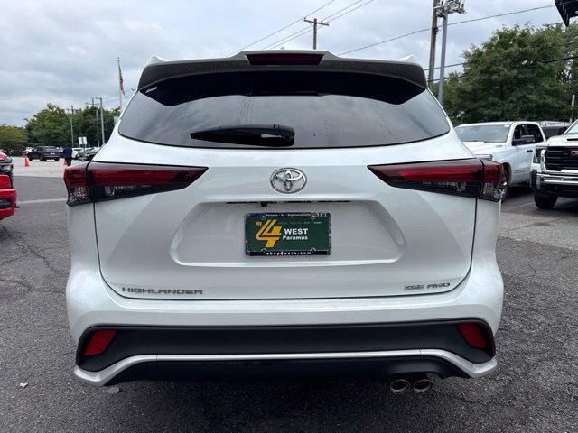 Used 2024 Toyota Highlander XSE AWD/4WD image 17