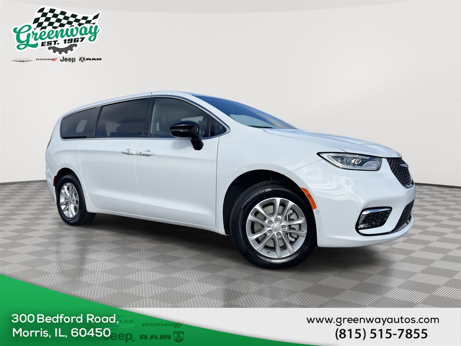 New 2026 Chrysler Pacifica Select image 1