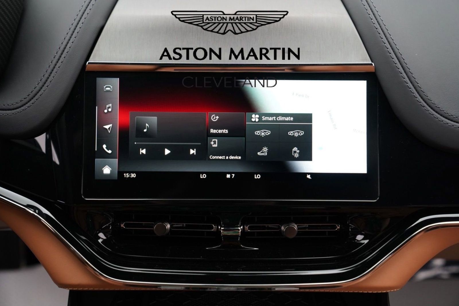 Used 2025 Aston Martin DBX 707 AWD/4WD image 47