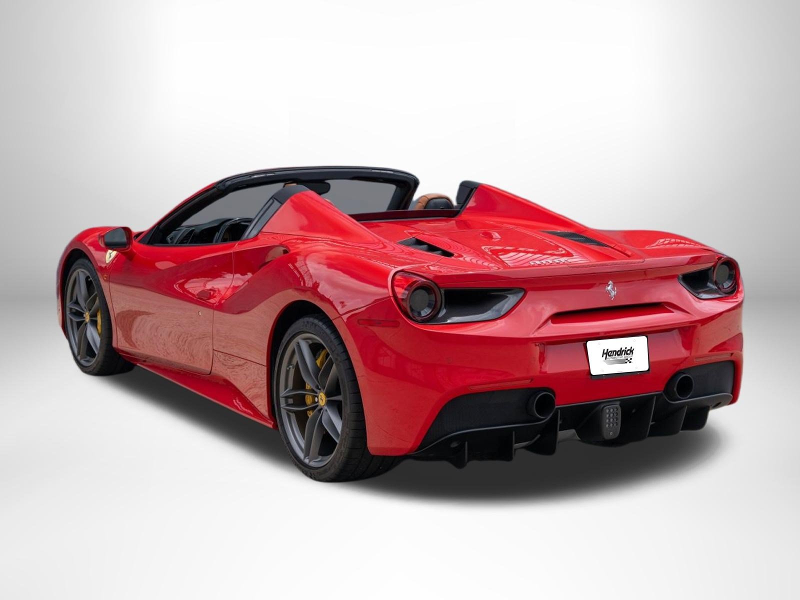 Used 2018 Ferrari 488 Spider RWD image 2