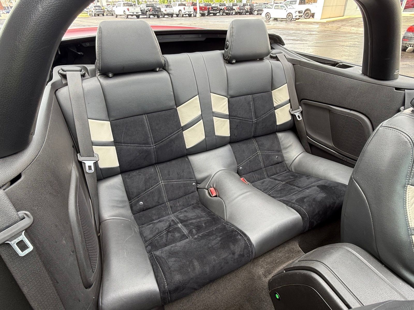 Used 2011 Ford Mustang GT Premium w/ Electronics Pkg RWD image 14