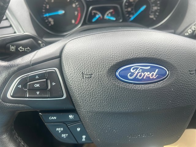 Used 2019 Ford Escape SEL image 24
