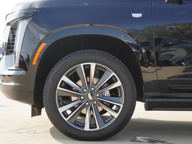 Used 2026 Cadillac Escalade Sport RWD image 8
