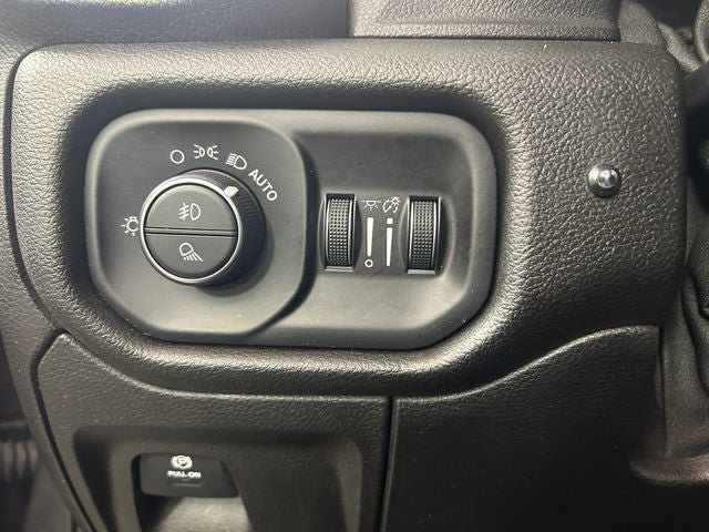 Used 2019 RAM 1500 Big Horn AWD/4WD image 19