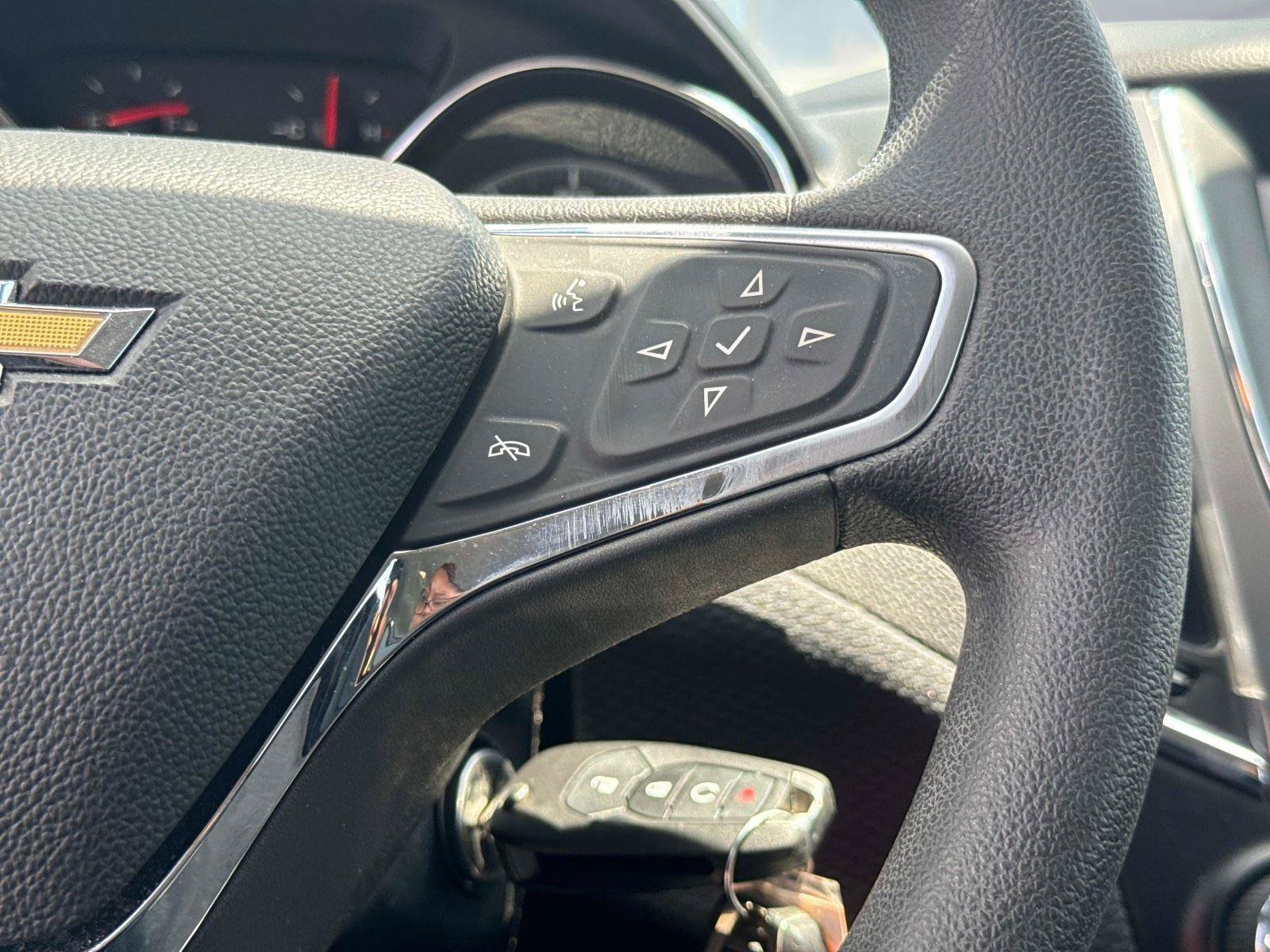 Used 2019 Chevrolet Cruze LT FWD image 26