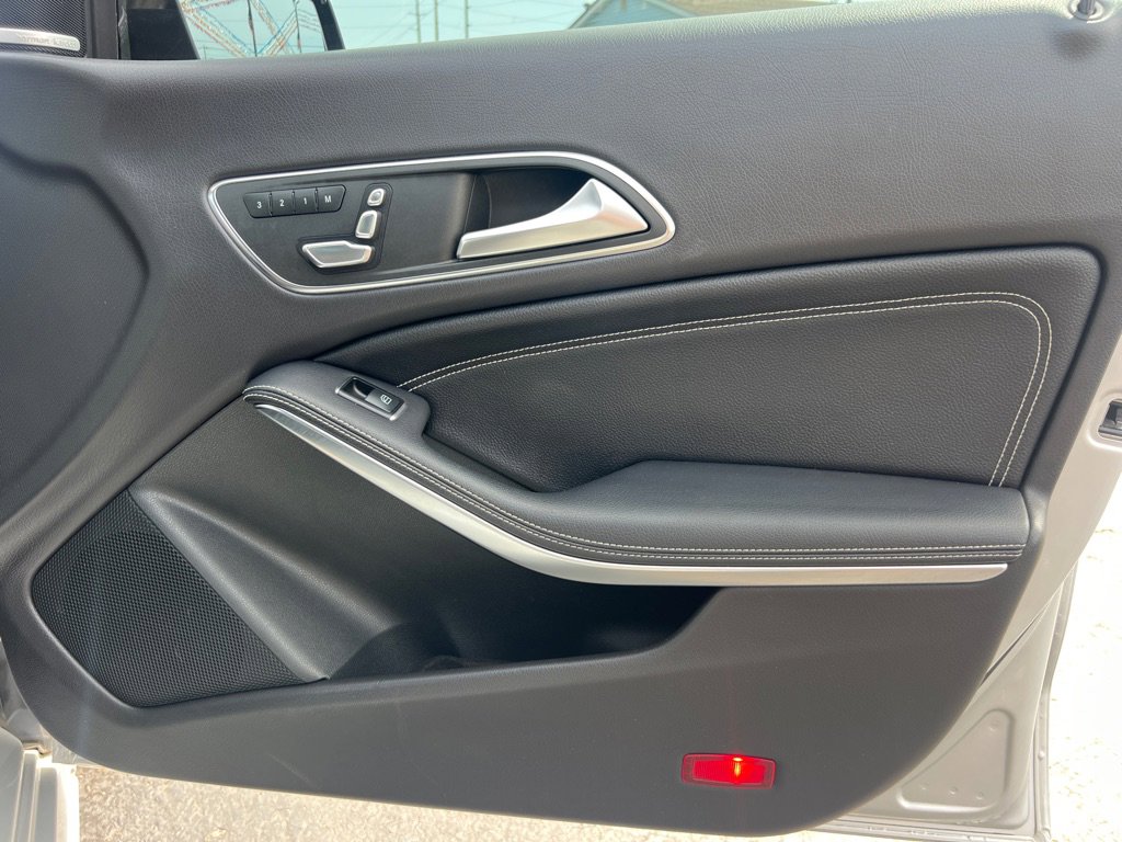 Used 2019 Mercedes-Benz CLA 250 4MATIC image 20