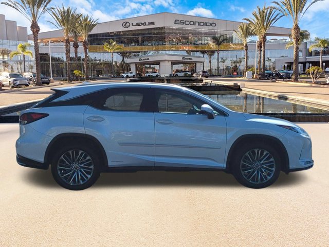 Used 2022 Lexus RX 450h AWD w/ Luxury Package image 4